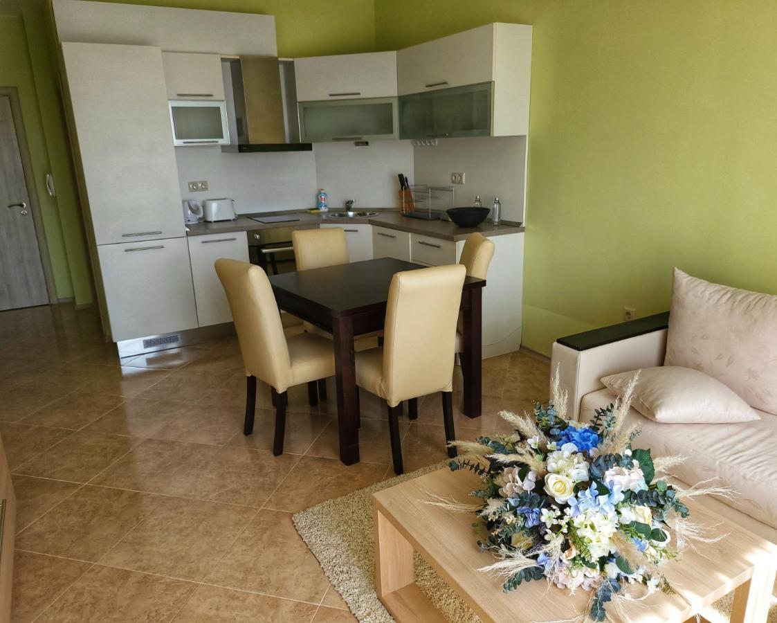Elegantz Apartments Lamer Varna Exterior foto